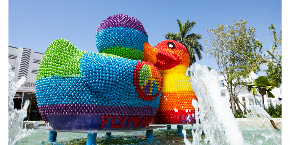 UnityBeak large scale rubber duck art installation by Miami pop artist FLY Facundo Yebne detail 3